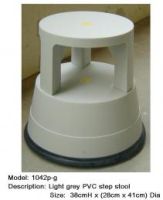 Budget Step Stool. 6PMTC26F